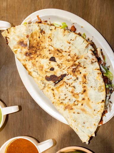 Tlayuda de Chorizo