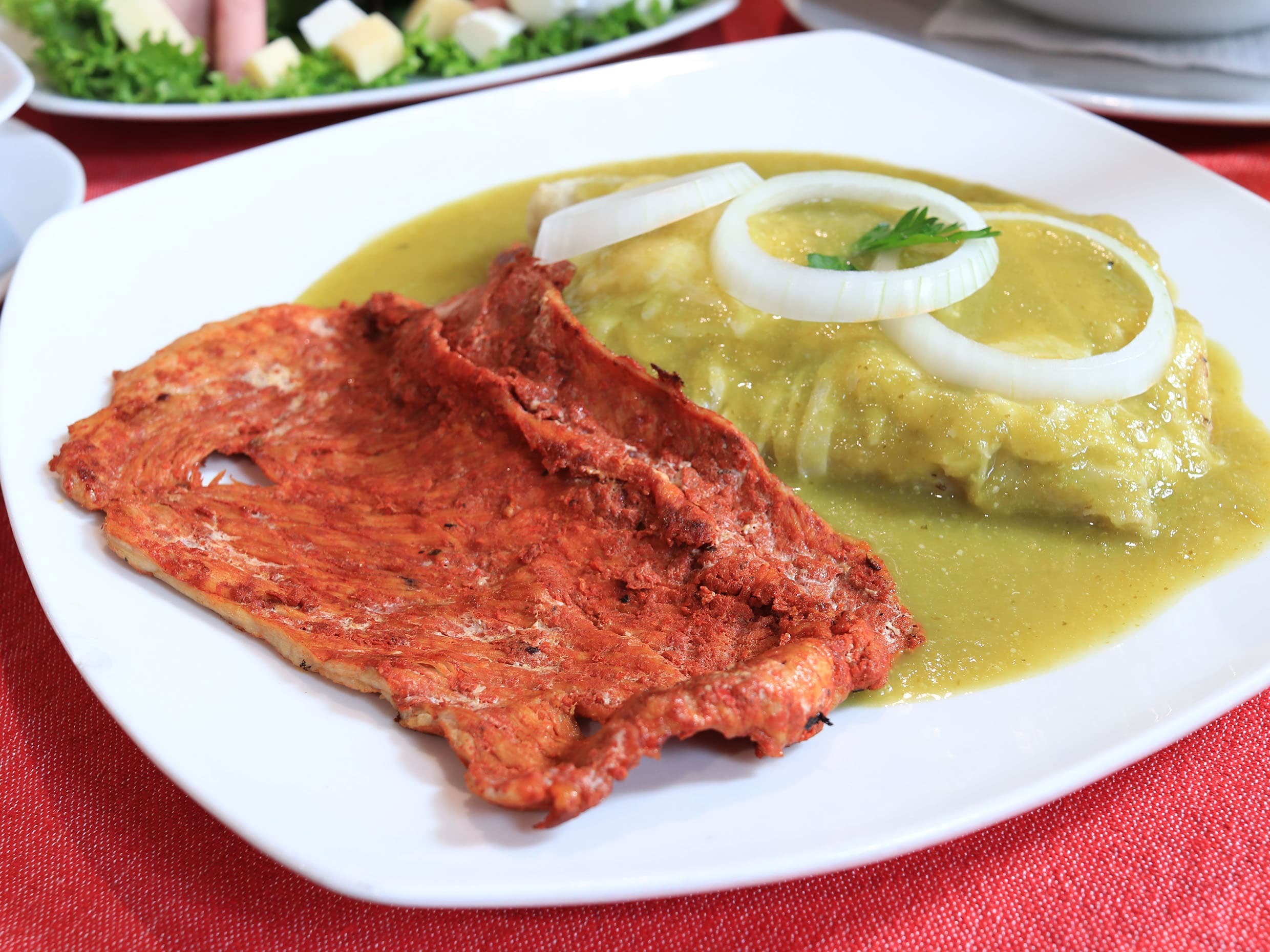 Enchiladas Suizas Rellenas de pollo