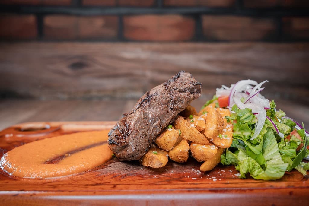 Tabla Callejera con Carne a la Parrilla