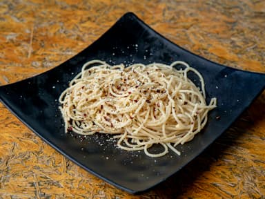 Pasta al Ajo, Aceite y Chile