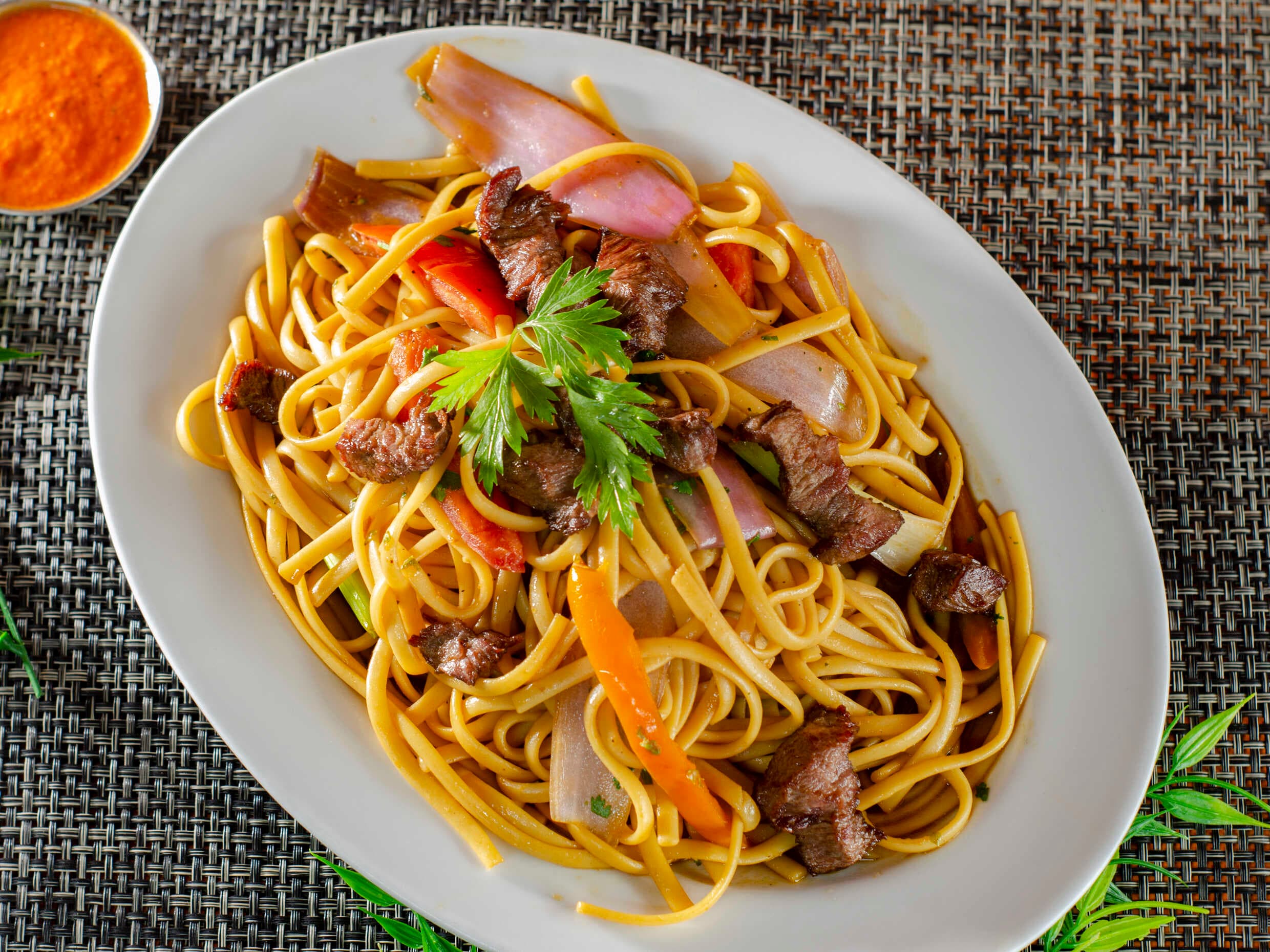 Tallarín Saltado de Carne