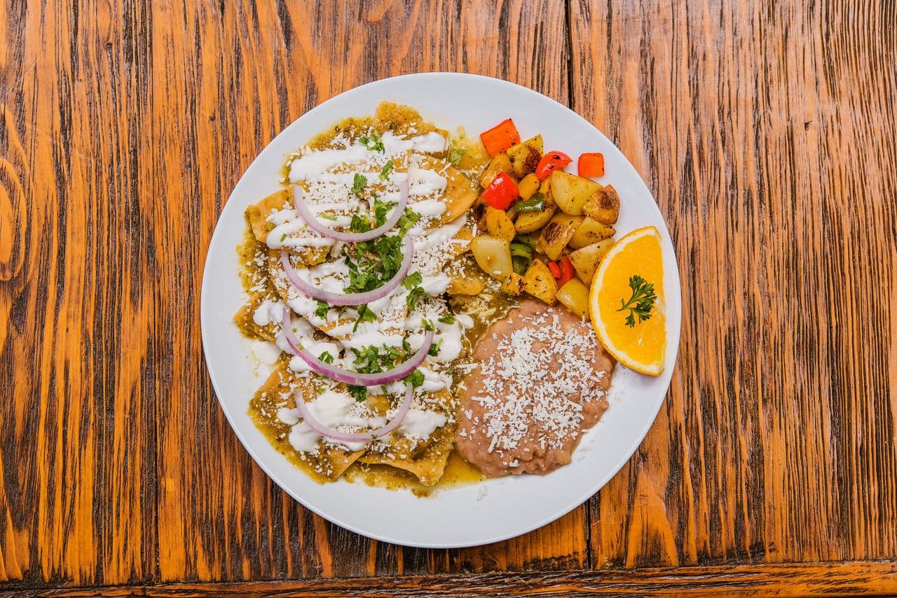 2 Chilaquiles con carne