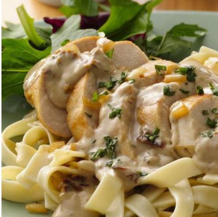 Pasta Alfredo Con Pollo