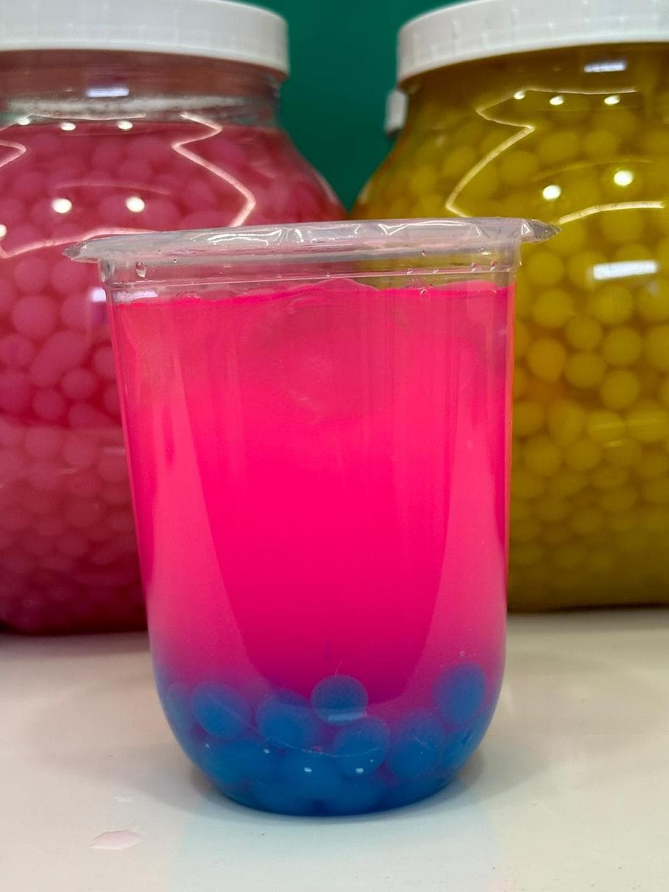 Limonada Rosa Neón con Perlas Explosivas Chicle