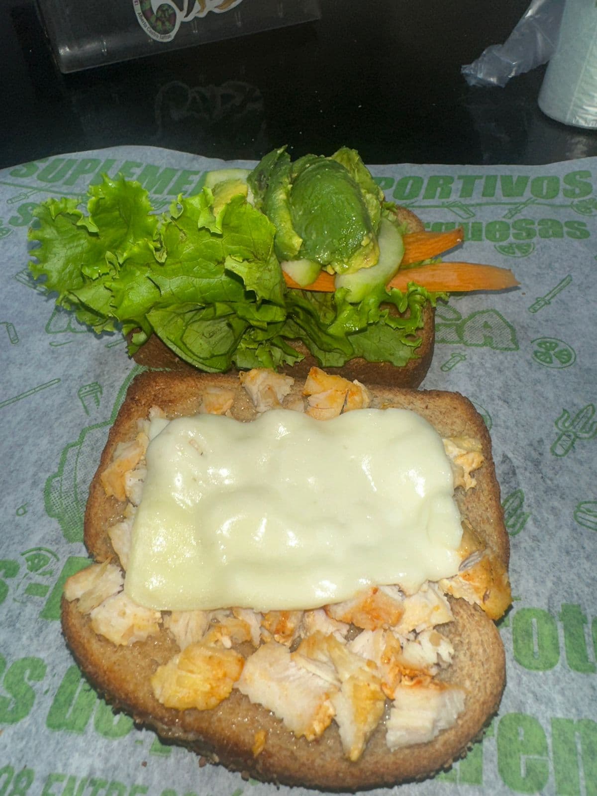 Sandwich Integral De Pechuga De Pollo