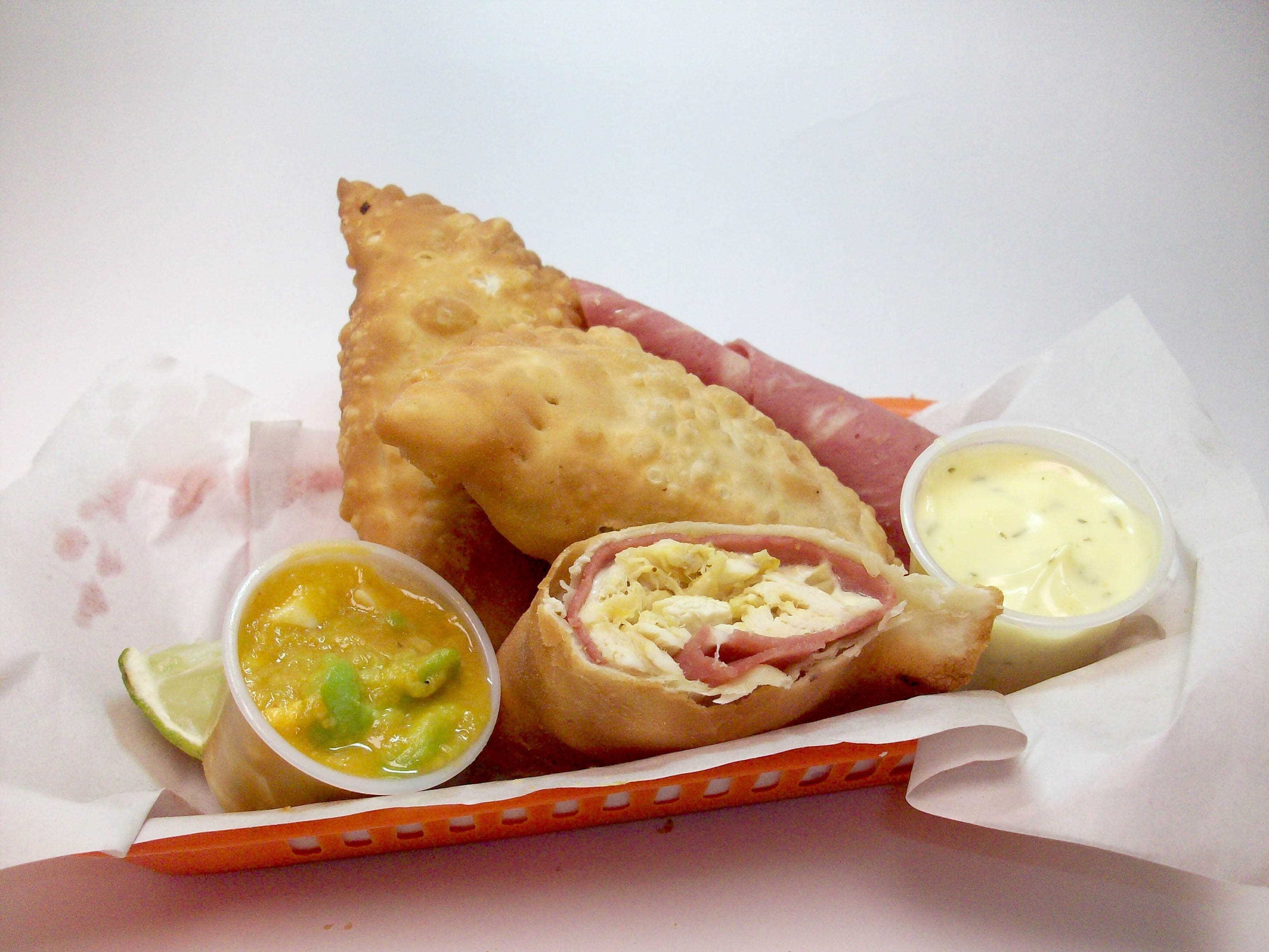 Empanada de Pollo Jamón X2