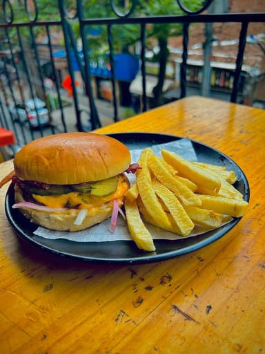 Hamburguesa Cheese and Bacon