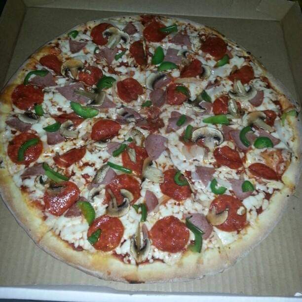 Pizza Especial de Juan Mediana.