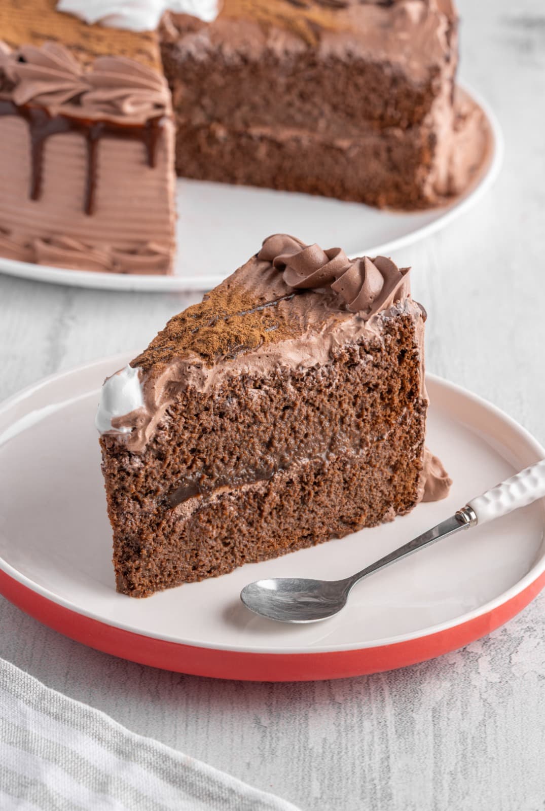 Porción de Torta de Tres Leches de Chocolate