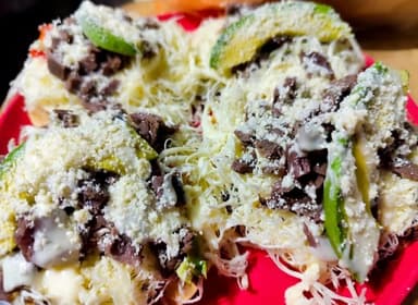 Tostadas de Quesillo con Tasajo