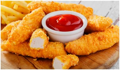 Menú infantil: Nuggets de Pollo + Francesa + Jugo