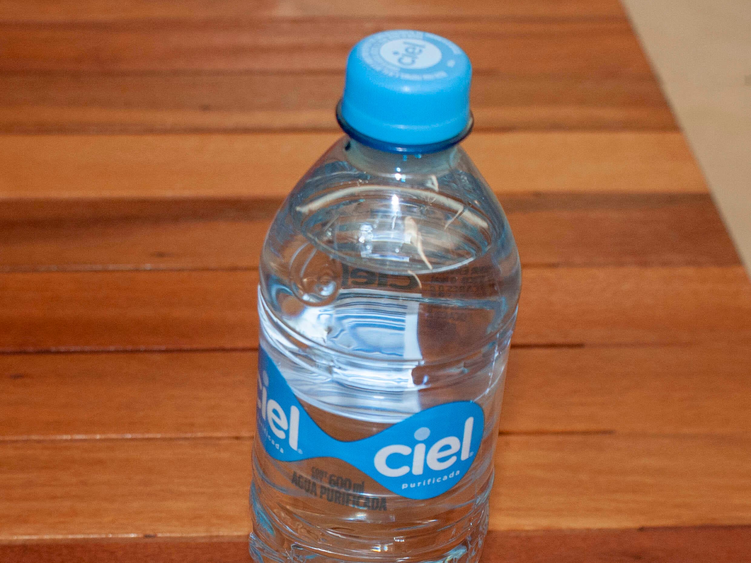 Agua Embotellada De 600ml