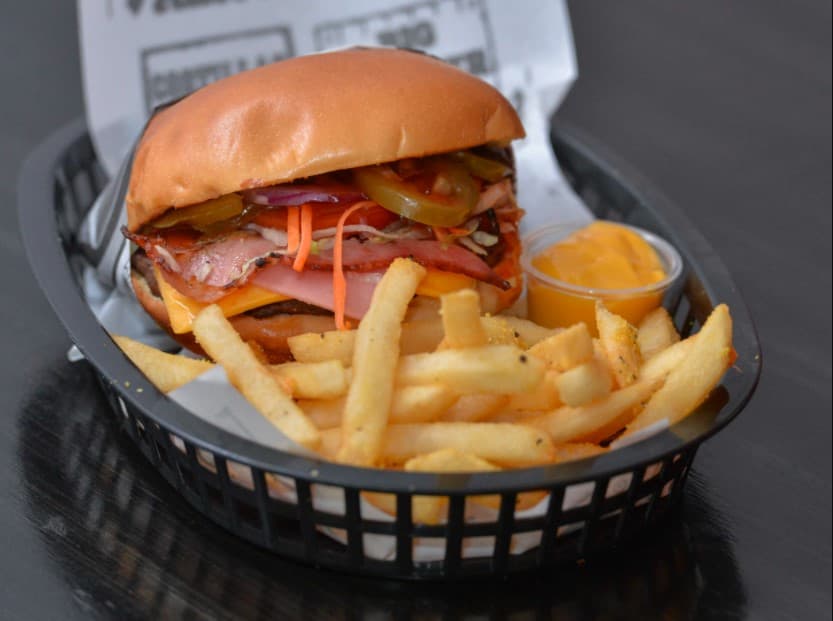 Combo Champiburguer con papas y coca 400 ml
