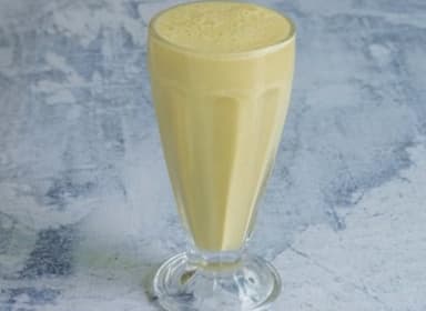 Jugo natural en leche