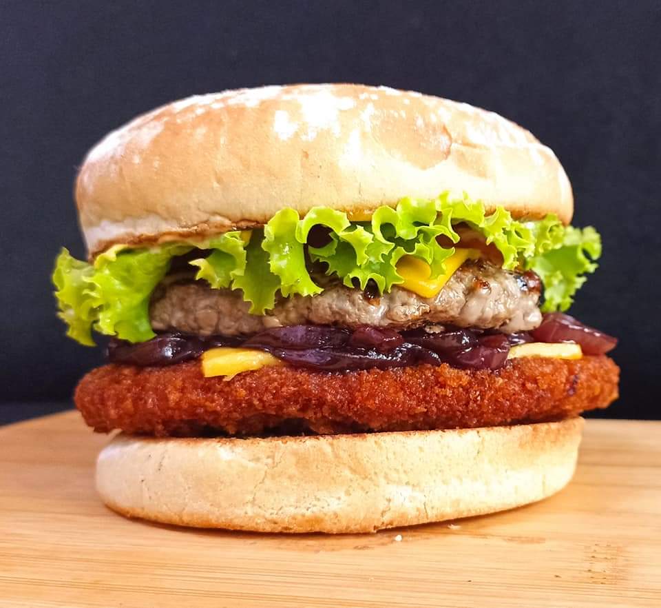 Hamburguesa mixta especial