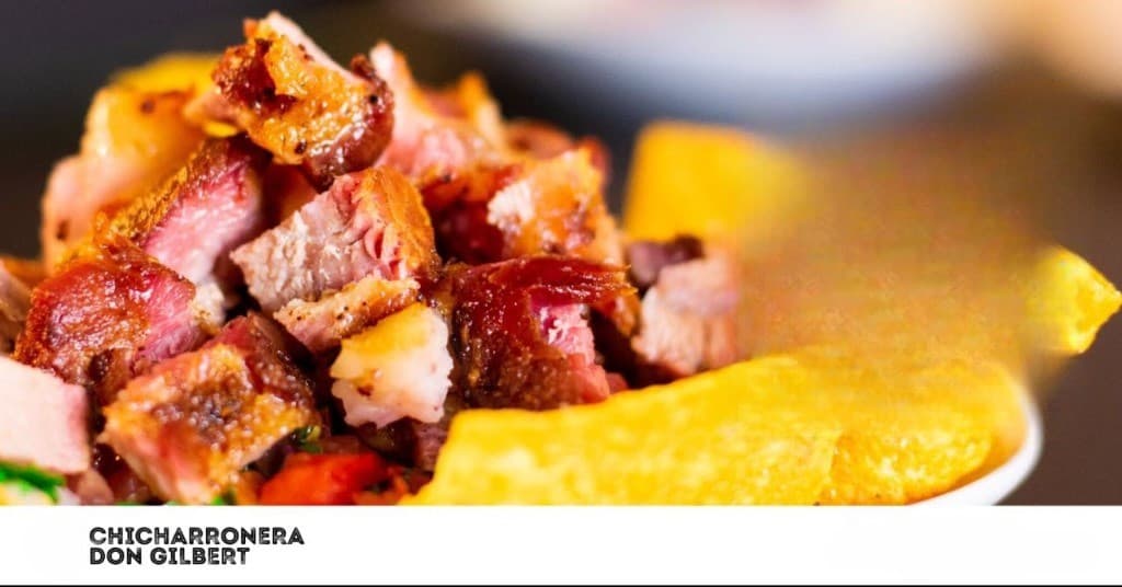 Combo Medio Kilo de Chicharrón con Papas