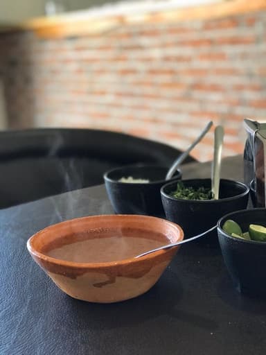 Vaso de Consomé con Carne