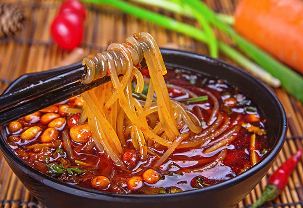 D-5Fideos Agridulces/酸辣粉