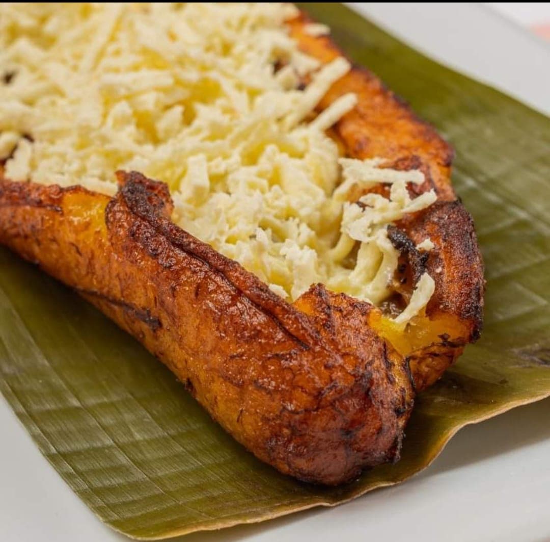 Plátano Maduro con Queso