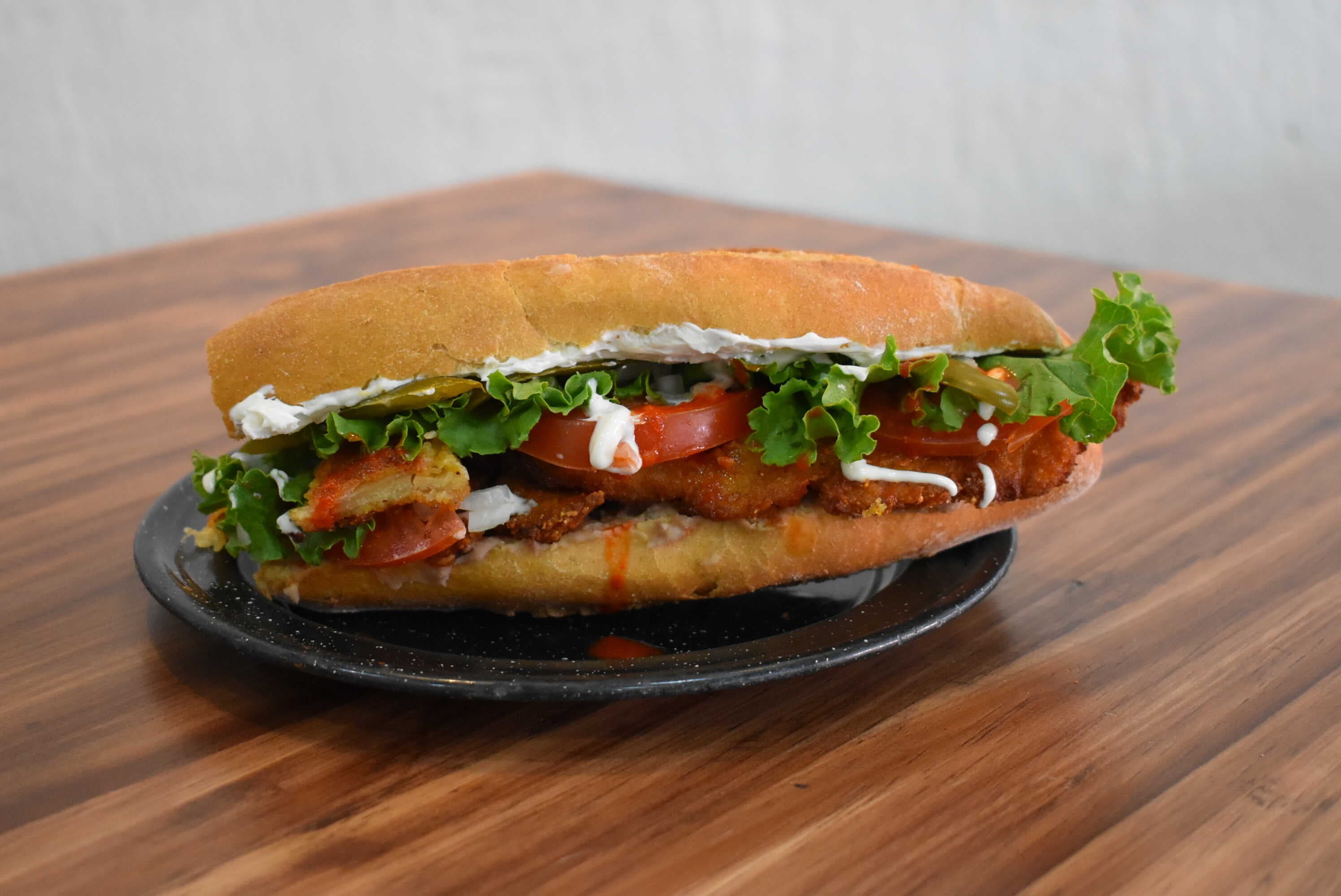 Lonche de Pollo Empanizado