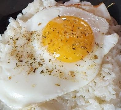 Arroz con huevo