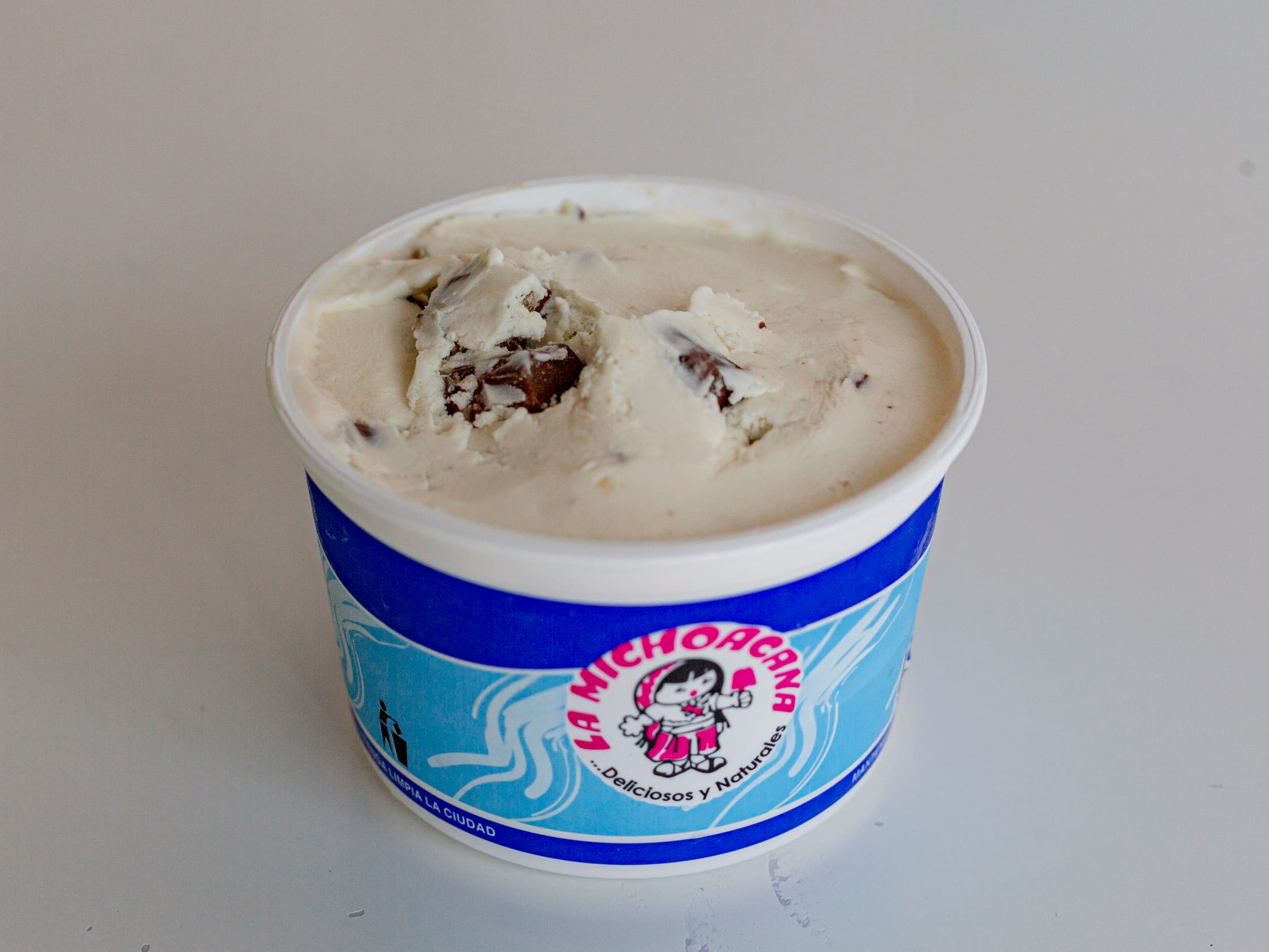 Medio Litro Helado de Kinder Bueno
