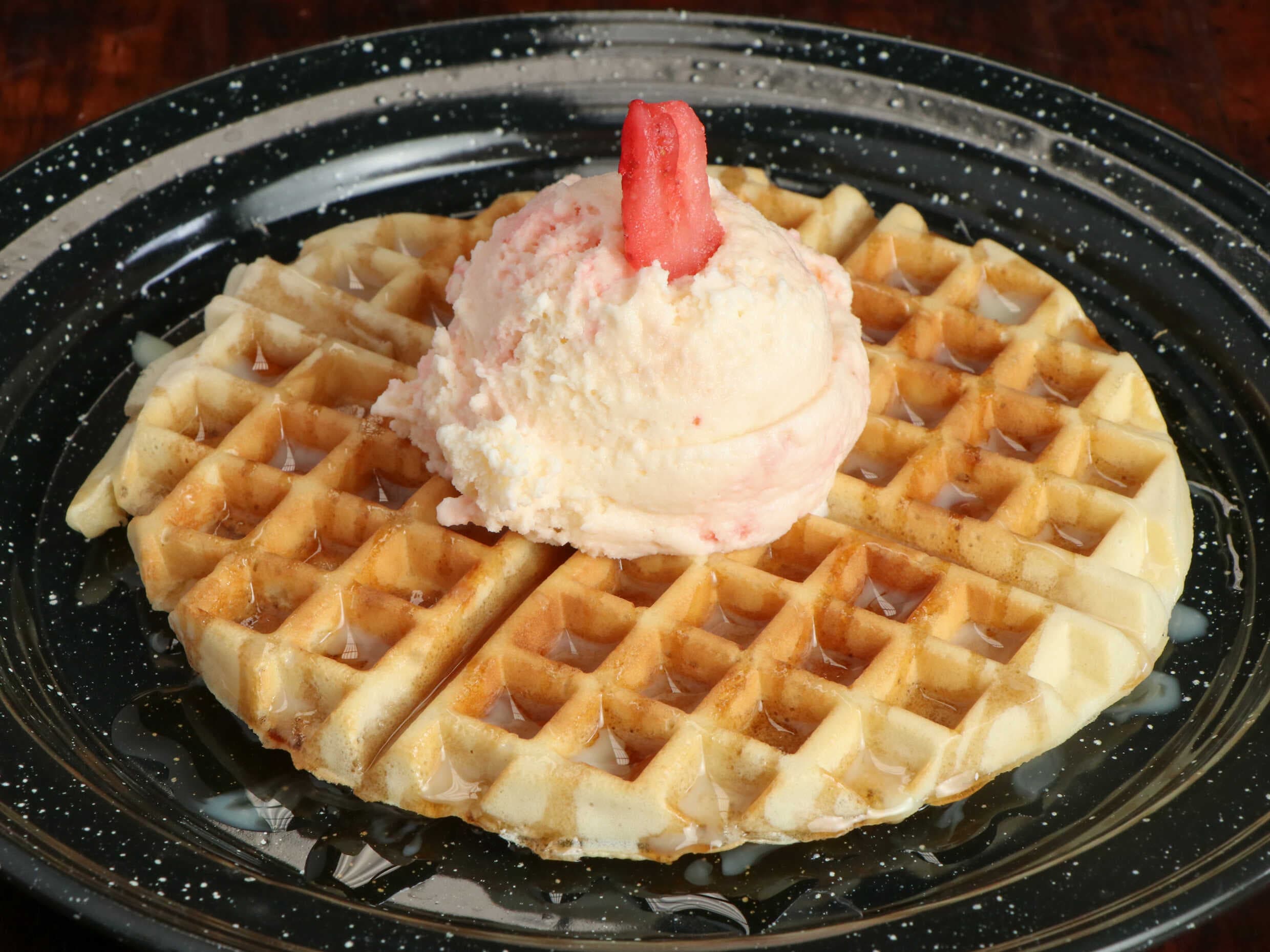 Waffle con Bola de Nieve