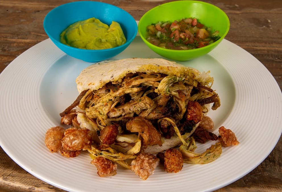 Combo - Pipo Arepa + Acompañamiento + Gaseosa400ml