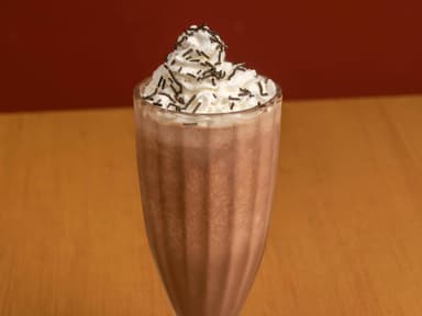 Crepa La Simple y Rico con Malteada de Chocolate
