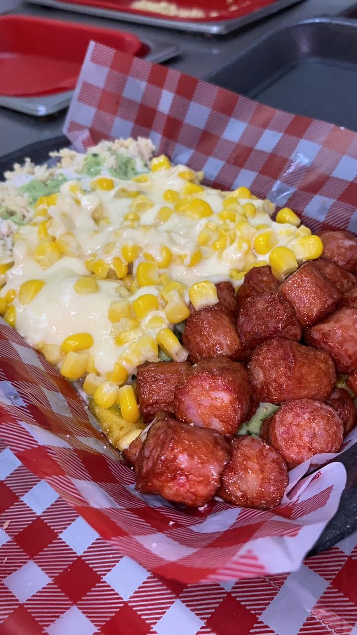 COMBO SALCHIPAPA RANCHERITA (2 Pers) + GASEOSA