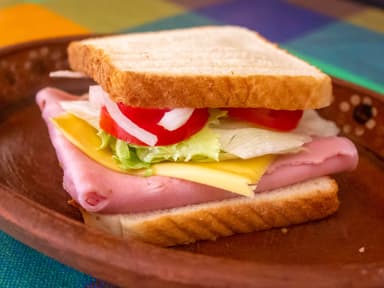 Sándwich de Jamón y Queso