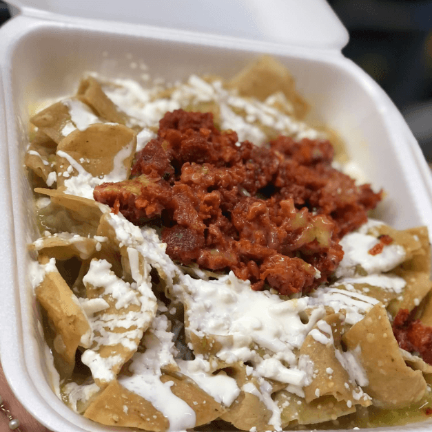 Chilaquiles con Chorizo