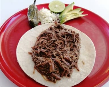 Combo 4 Tacos de Birria + Agua de Litro