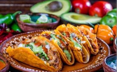 Taco de Barbacoa con Queso