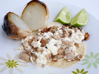 Taco al Carbón con Queso