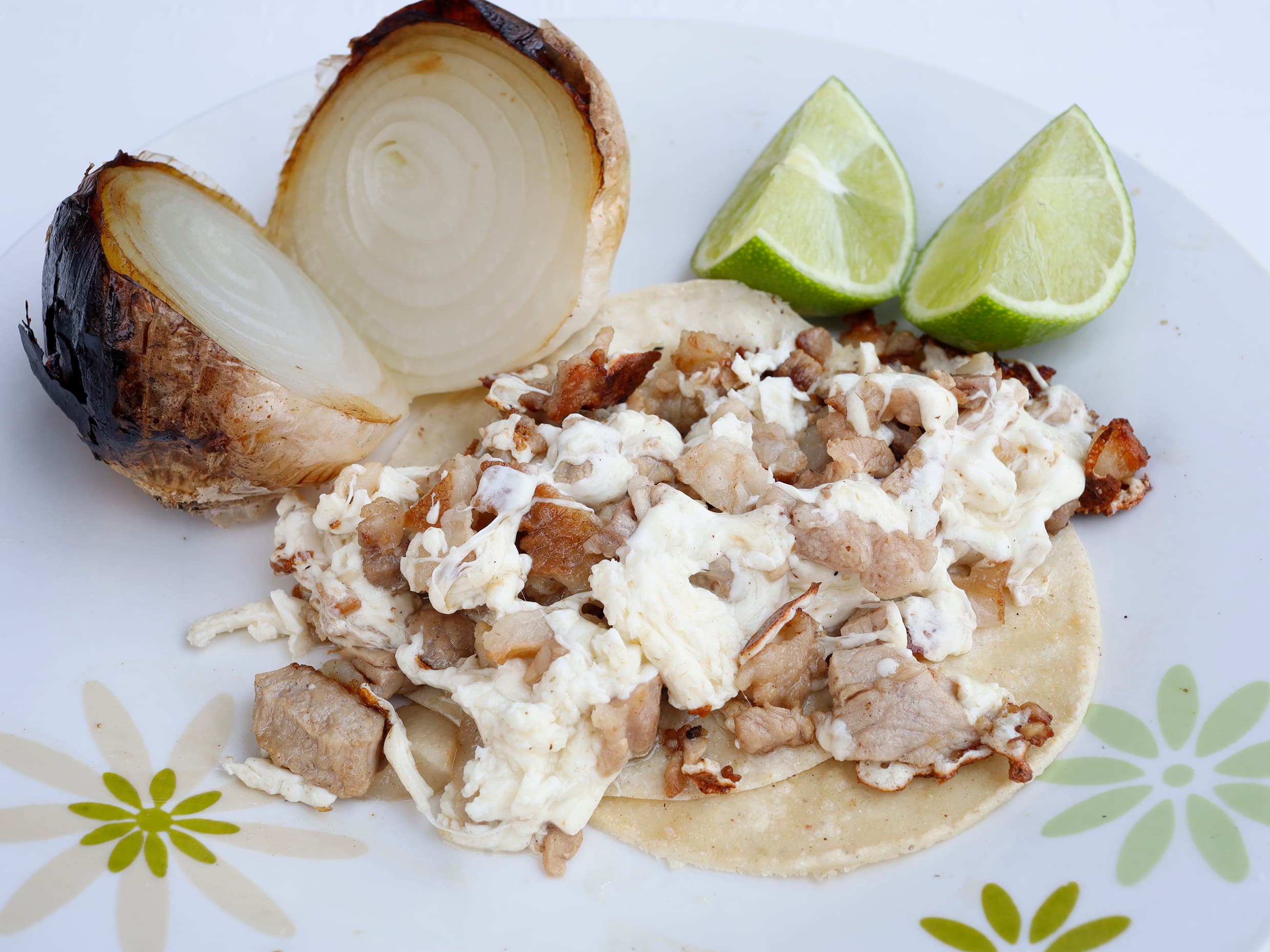 Taco al Carbón con Queso