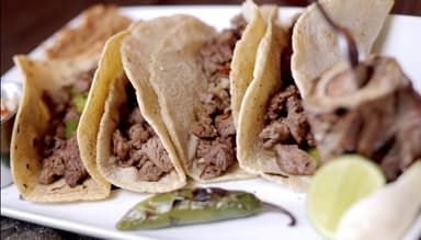 Taco Bistec (Tortilla de Maíz)