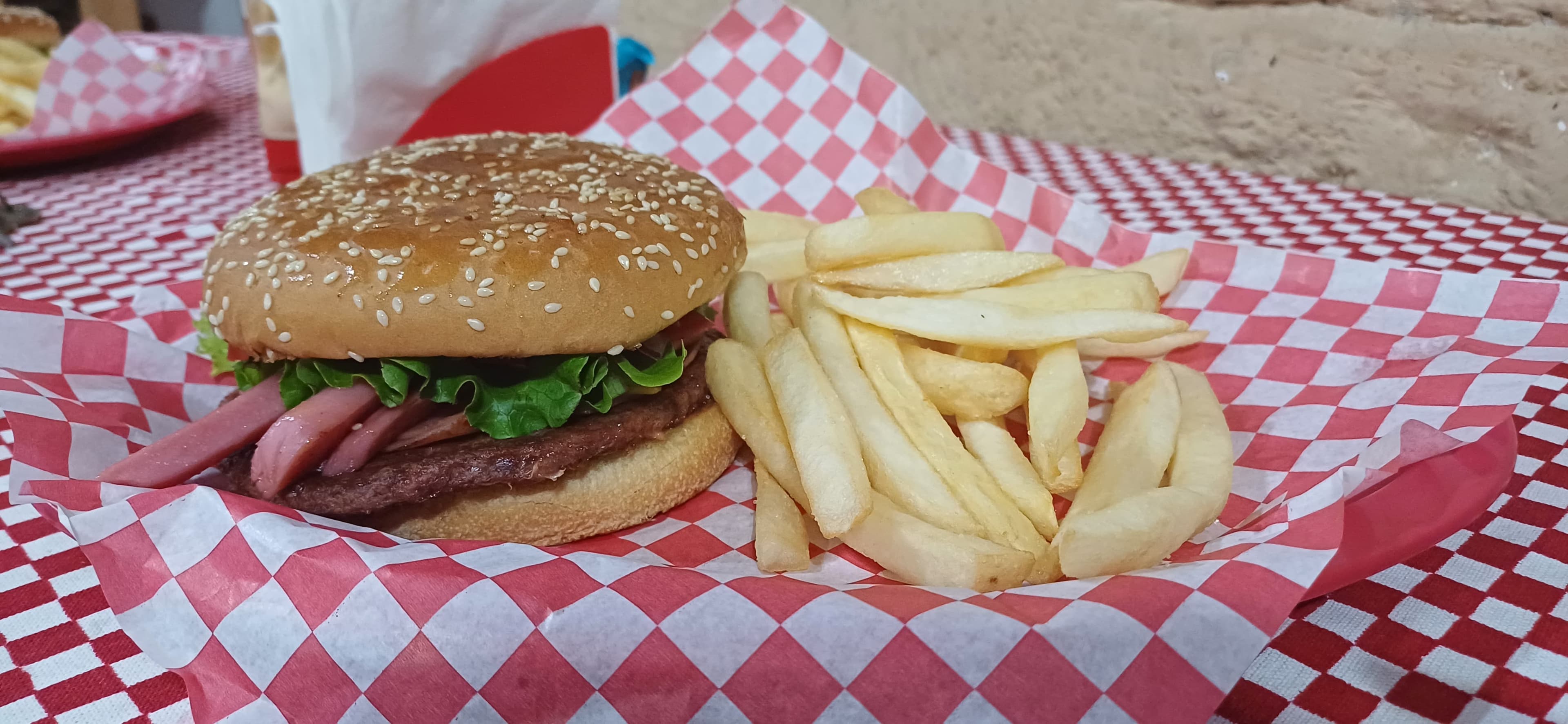 Combo Hamburguesa + Papas + Refresco