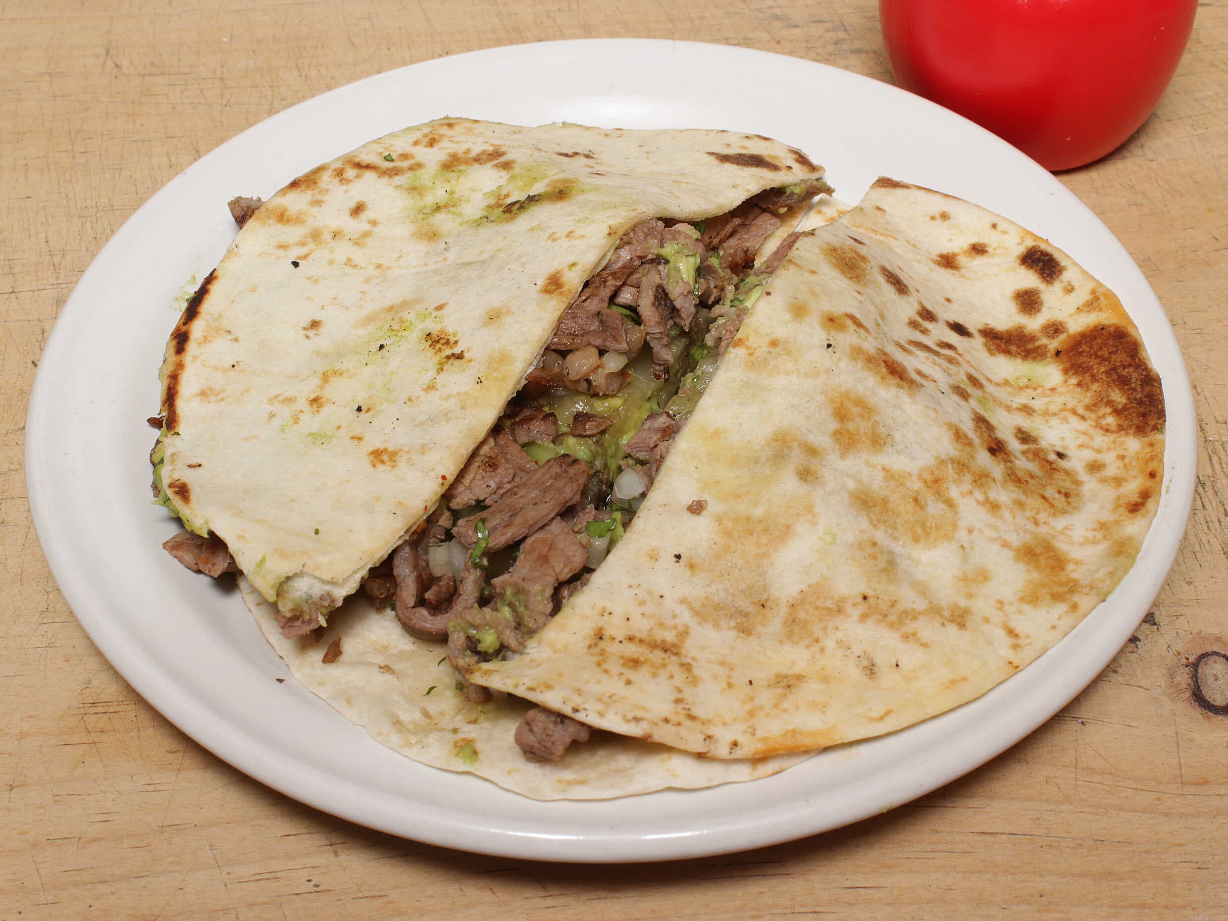 Mulita Harina Carne Asada Chorizo o Combinada