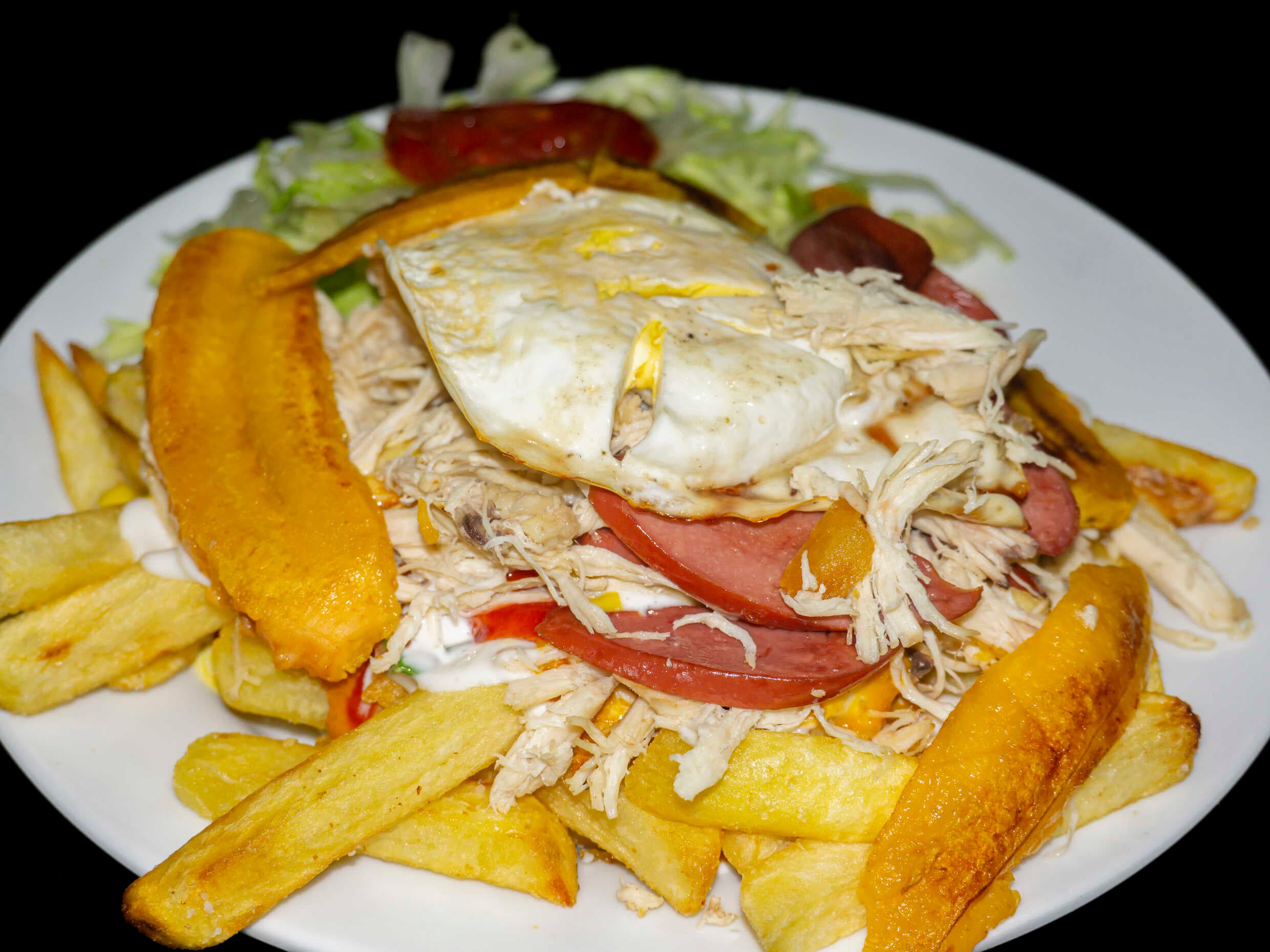 Salchipollo a Lo Pobre