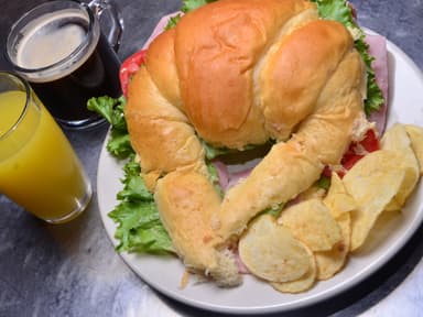 Mega Croissant con Jamón