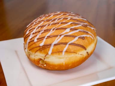 Dona Rellena con Crema de Licor de Baileys