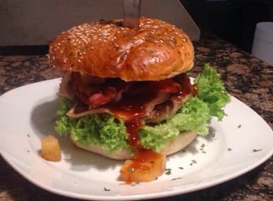 Hamburguesa Honolulu (sin Papas)