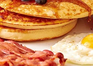 Torre de Pancakes Americano