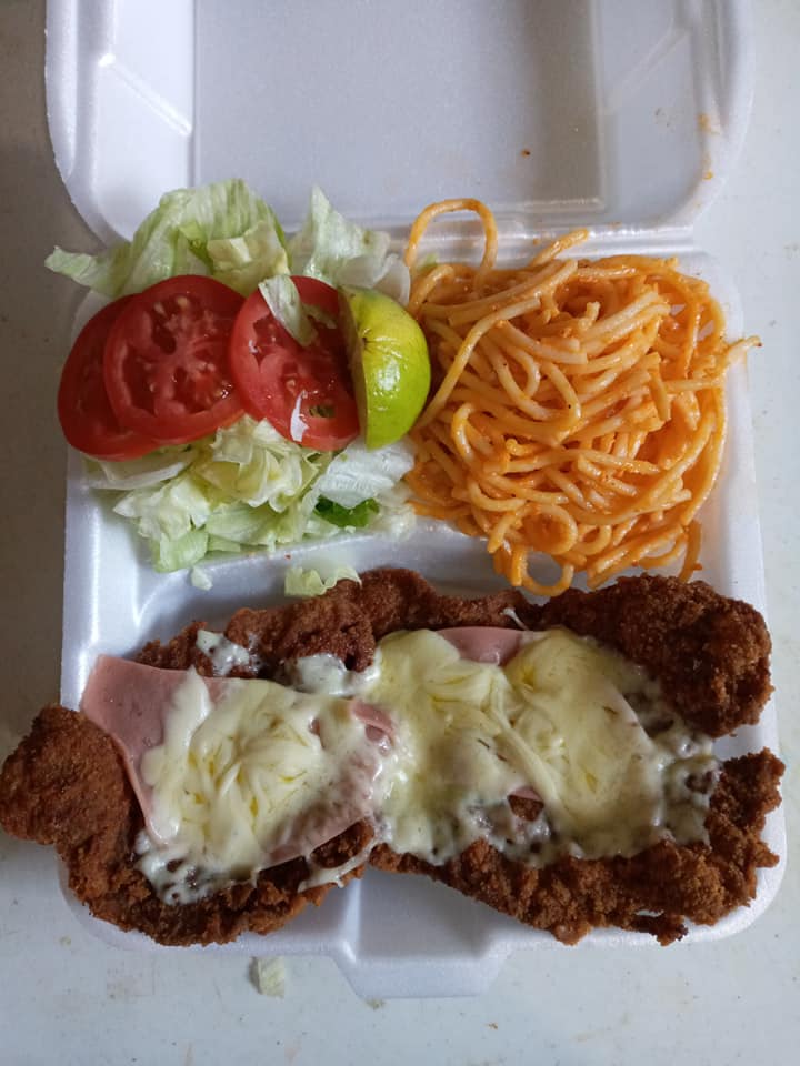 Milanesa de Pollo Empanizada a la Portuguesa