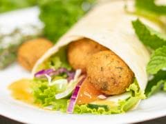 Combo Falafel Wrap con Papas y Refresco
