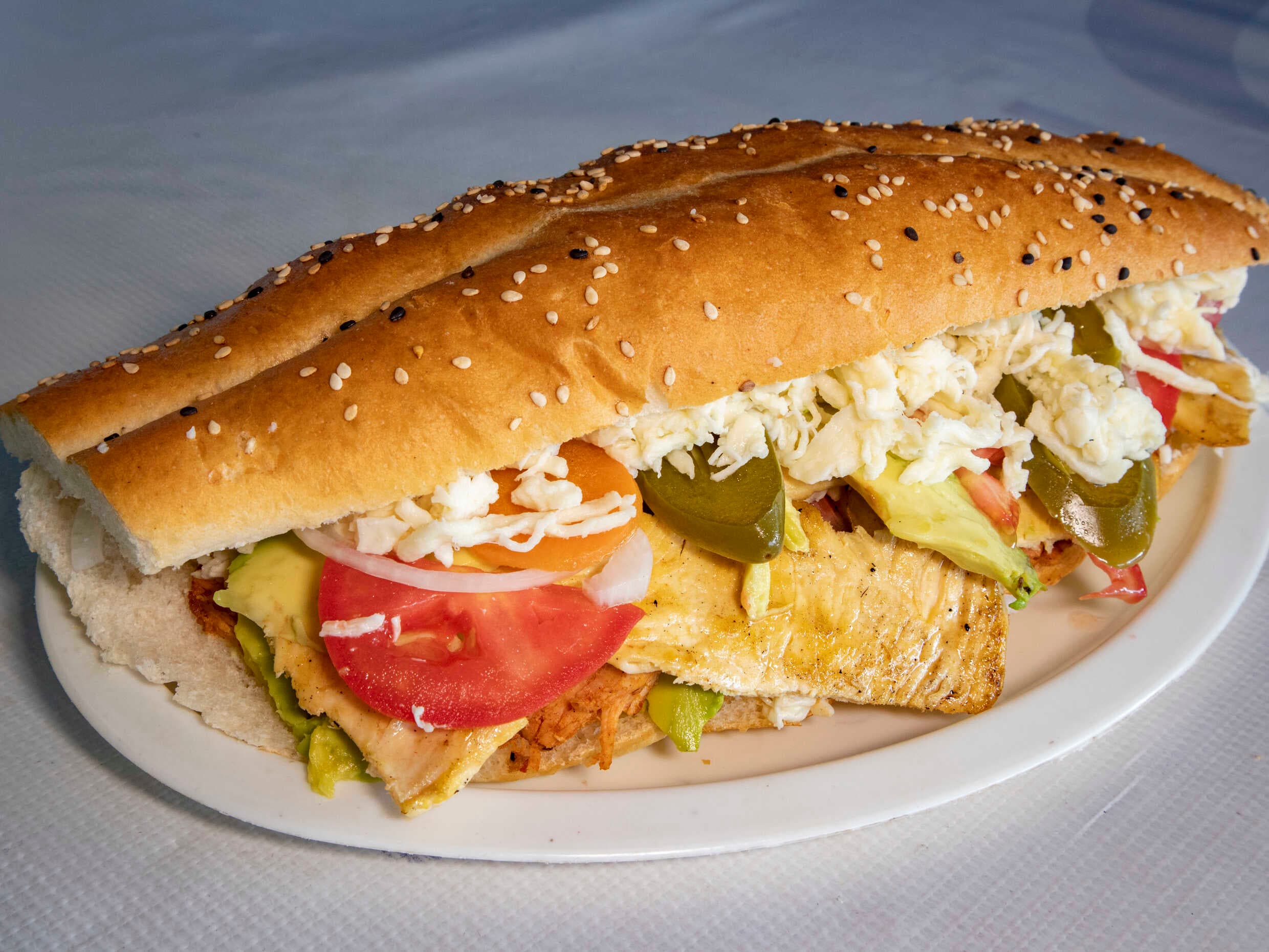 Torta de Pollo con Queso
