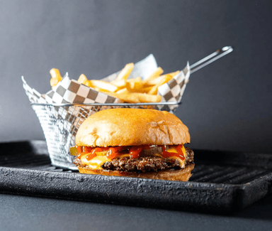 Cheese burger + Papas 120gr