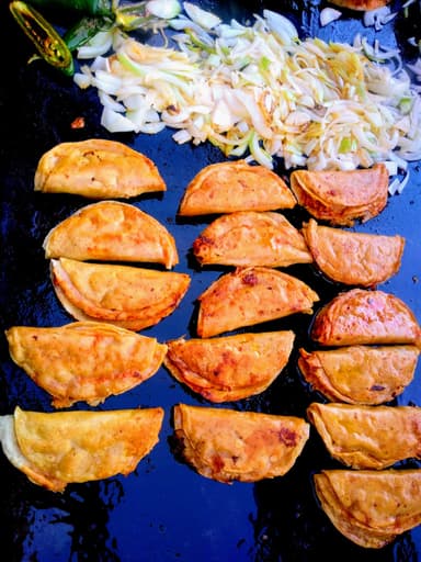 Combo-15 tacos + 1 de regalo + 2 consomes