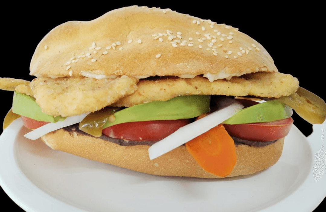 Torta con Milanesa de Pollo